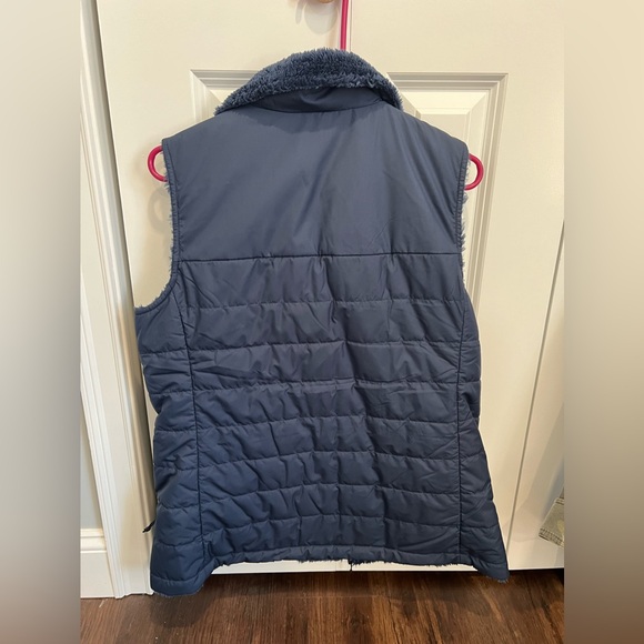 The Northface Reversible Vest size Medium - Picture 4 of 4